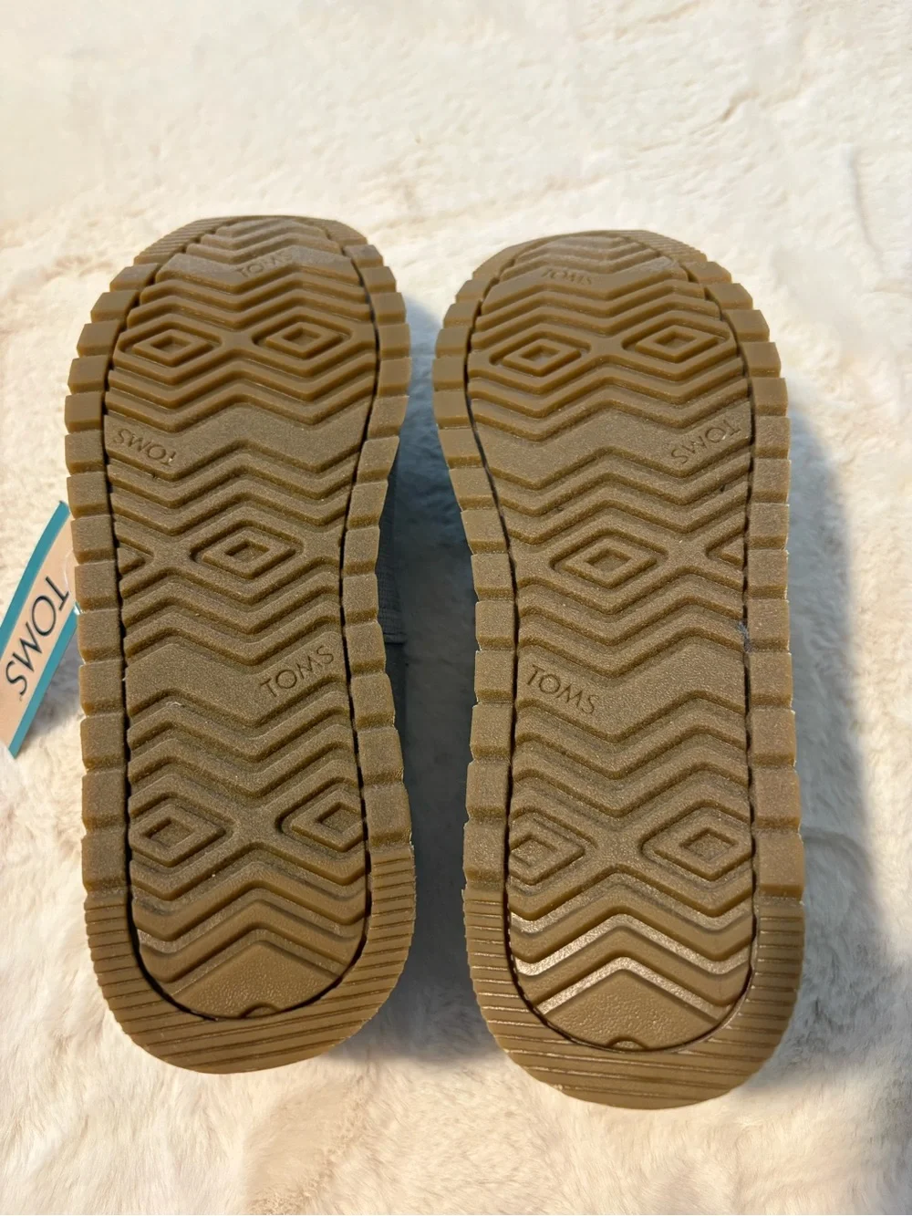 Tom’s Slip On Sneakers
